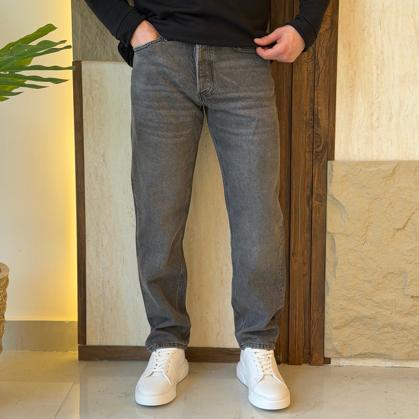 Straight Jeans